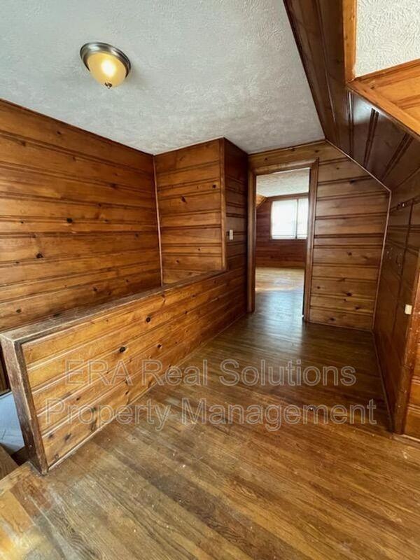 6210 Snow Rd - Photo 3 of 10