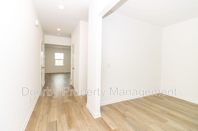 105 Saddlebred Way - Photo 2 of 29