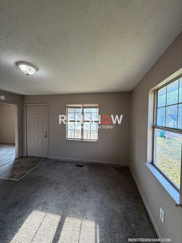 341 Lincoln St - Photo 2 of 11