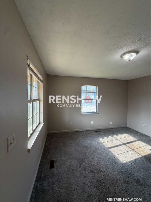 341 Lincoln St - Photo 4 of 11