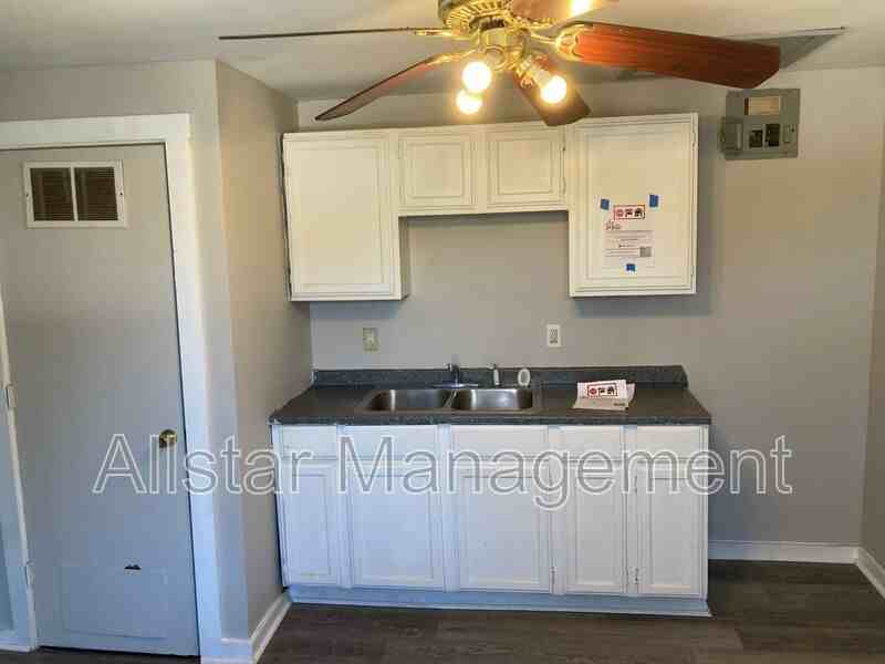 3521 W 58th St - Photo 3 of 7