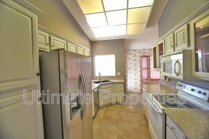 14735 W Buttonwood Dr - Photo 6 of 16