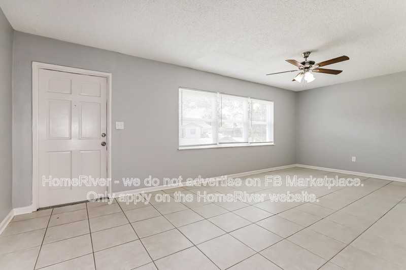 404 Pevetty Dr - Photo 3 of 17