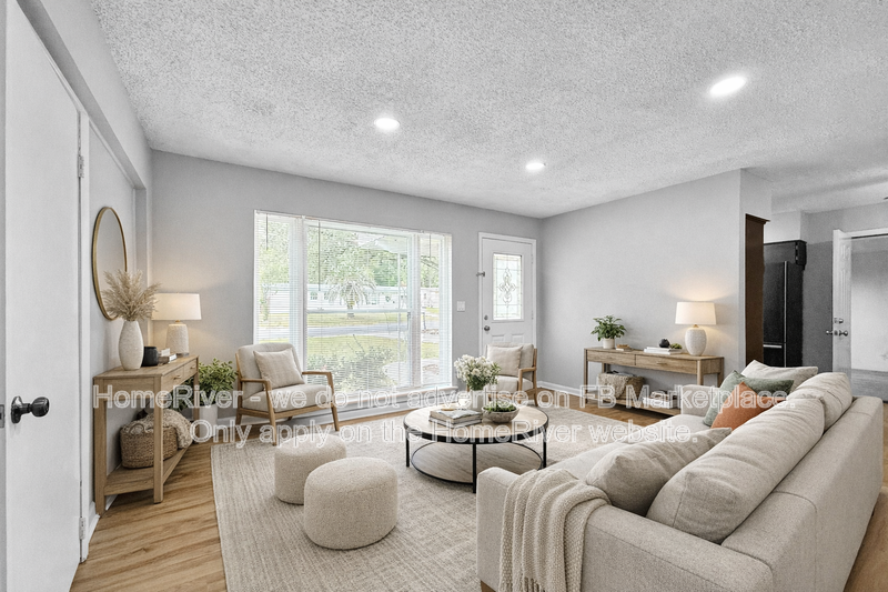 2035 Monteau Dr - Photo 2 of 27