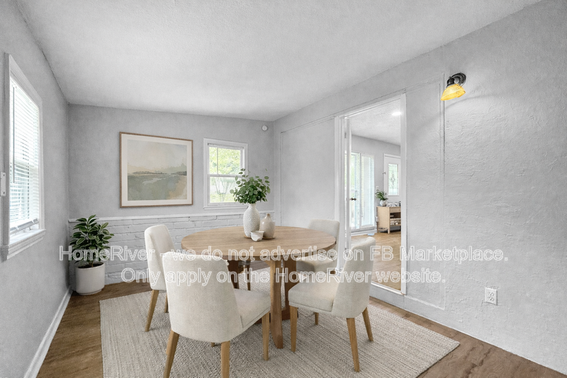 2035 Monteau Dr - Photo 3 of 27