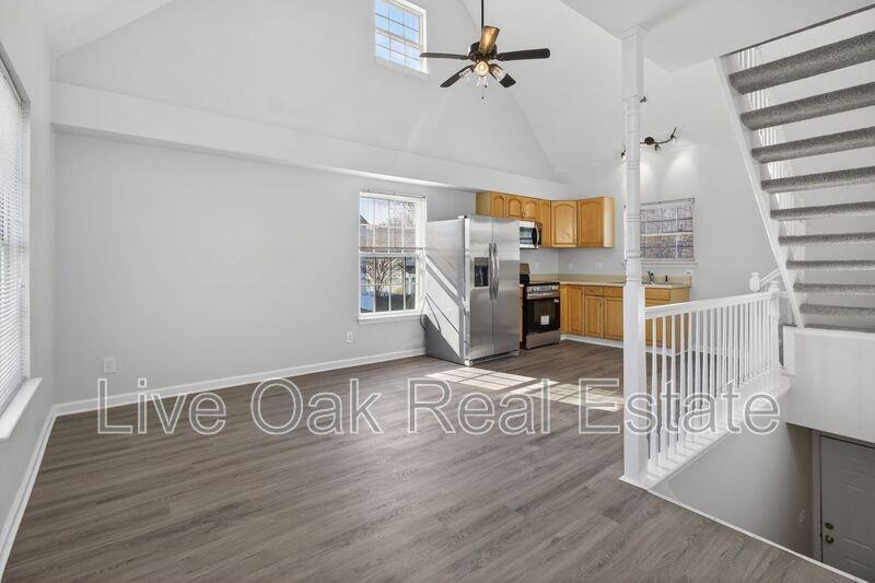 1604 Parks Ave - Photo 3 of 37