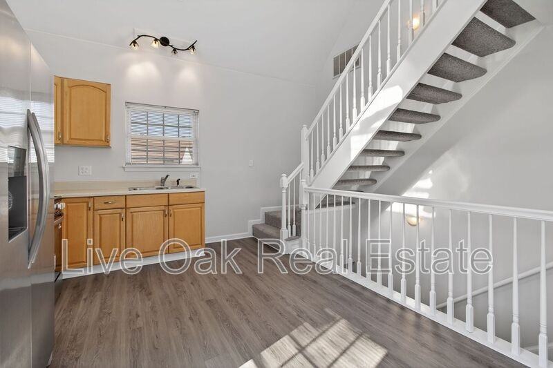 1604 Parks Ave - Photo 6 of 37