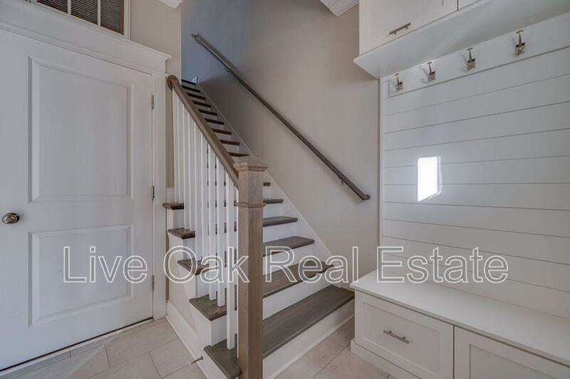 2929 Arctic Ave - Photo 5 of 37