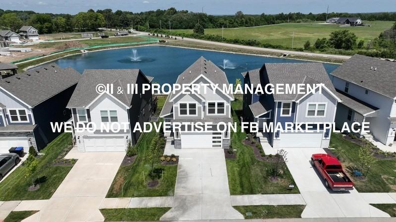 8733 Sw Edgewater Dr - Photo 3 of 35