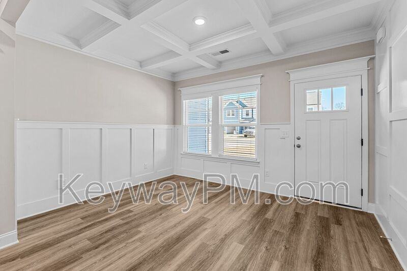 2051 Denmark Ave Se - Photo 6 of 36