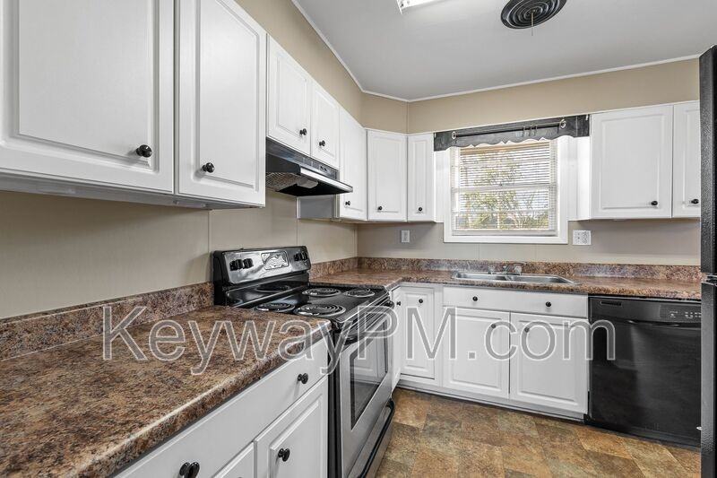 3645 Westwood Dr - Photo 7 of 19