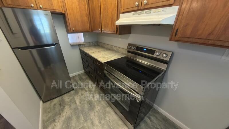 1243 S Martin Luther King Jr Ave - Photo 5 of 19