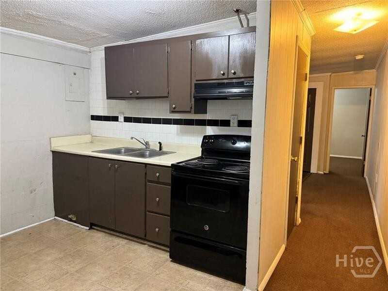 317 Strickland St - Photo 5 of 10