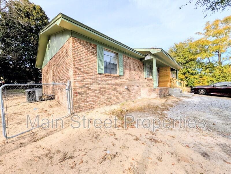 5086 Yacht Harbor Cir - Photo 2 of 22