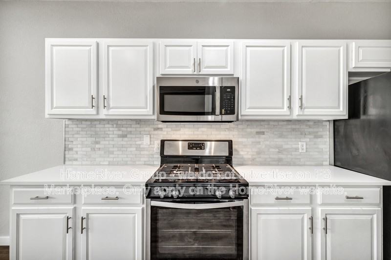 1204 Clayton Dr - Photo 2 of 25