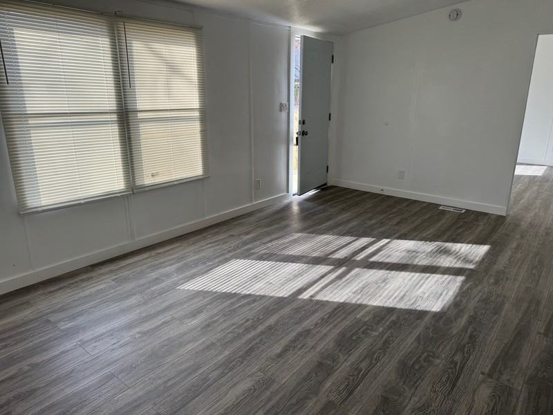 205 Royal St - Photo 6 of 10