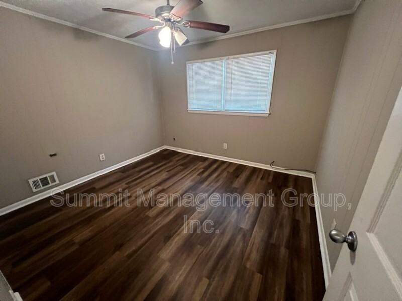 8109 Cardav Ct Se - Photo 7 of 10