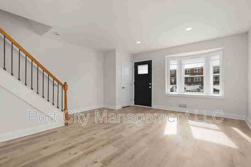 832 N Marlyn Ave - Photo 4 of 23
