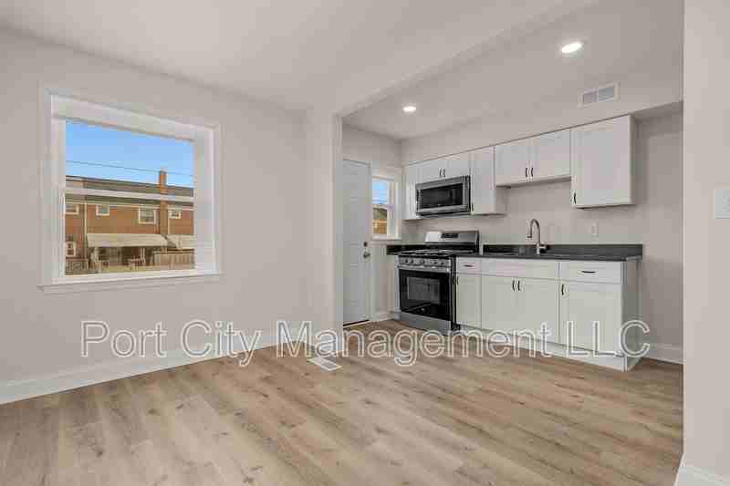 832 N Marlyn Ave - Photo 7 of 23