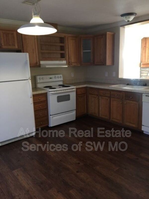 503 W Warren Ave - Photo 3 of 15