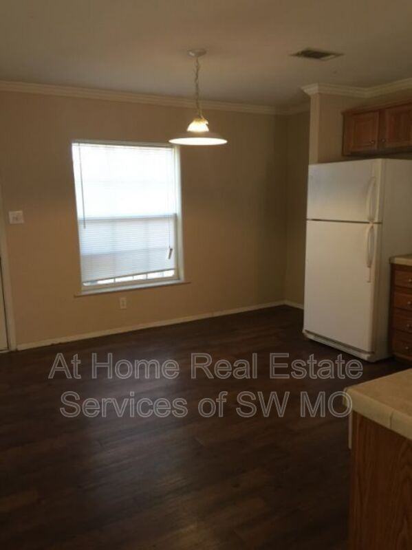 503 W Warren Ave - Photo 4 of 15