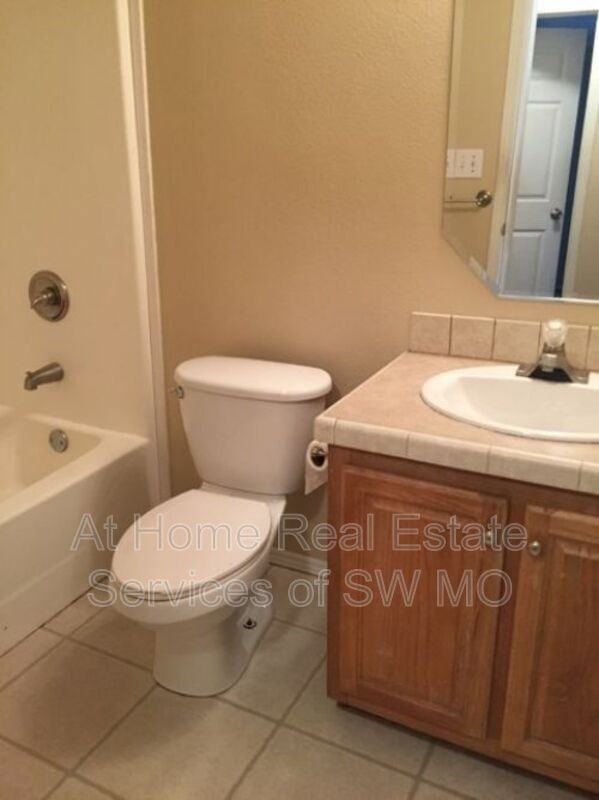 503 W Warren Ave - Photo 7 of 15