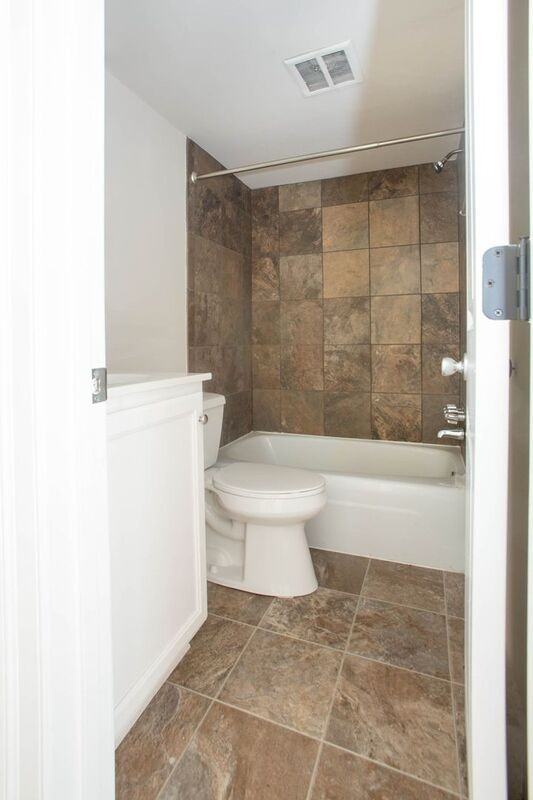 256 Stribling Ave #D - Photo 4 of 11