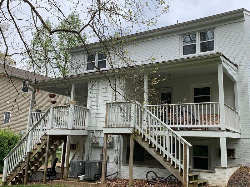 256 Stribling Ave #D - Photo 6 of 11