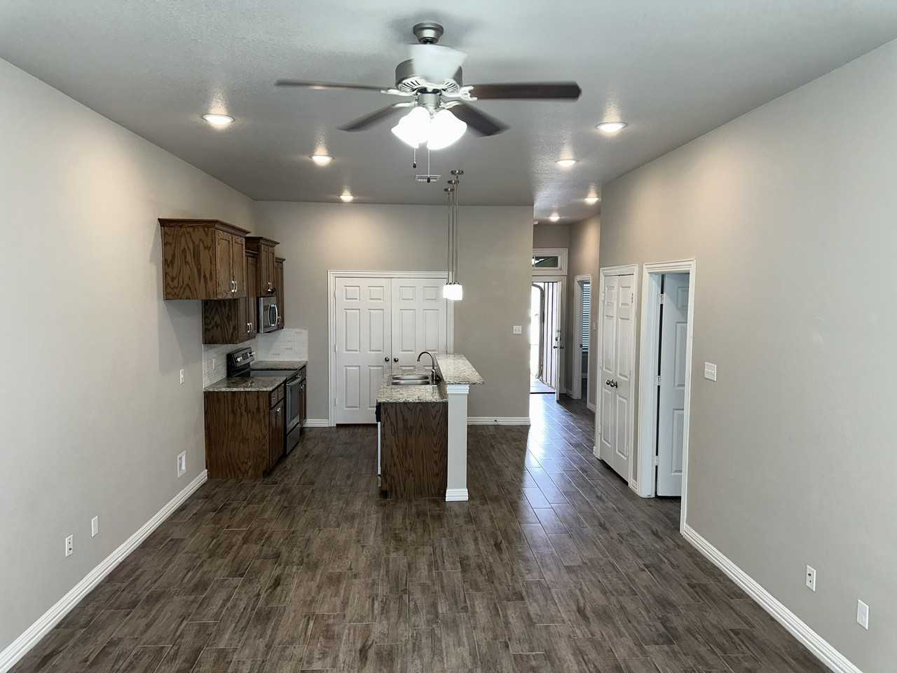 1041 Cavendish Avenue - Photo 3 of 25