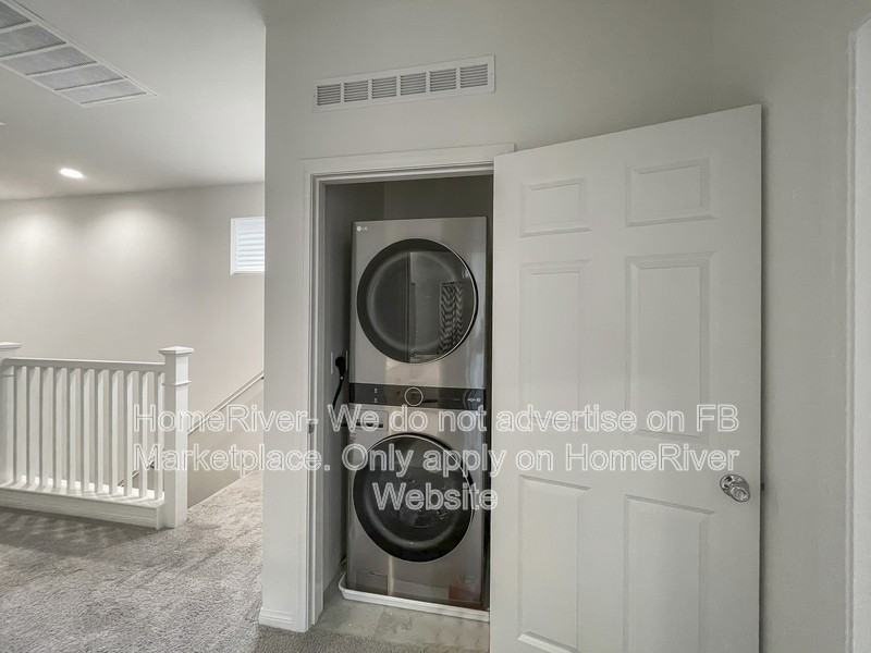 261 N Garfield St - Photo 4 of 21