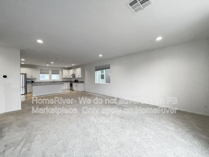 261 N Garfield St - Photo 5 of 21