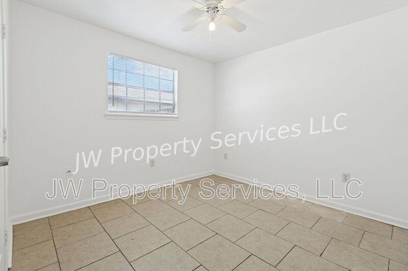 204 Wilker Neal Ave #A - Photo 5 of 10