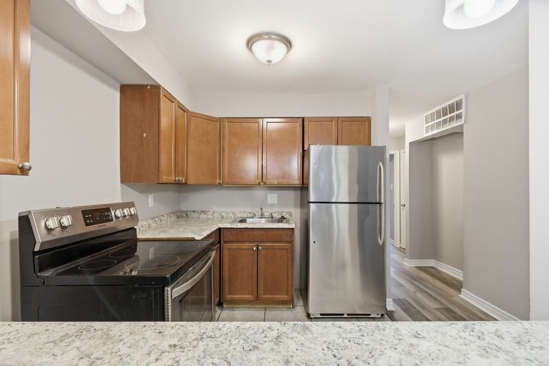 906 N Fulton Ave #1 - Photo 6 of 18