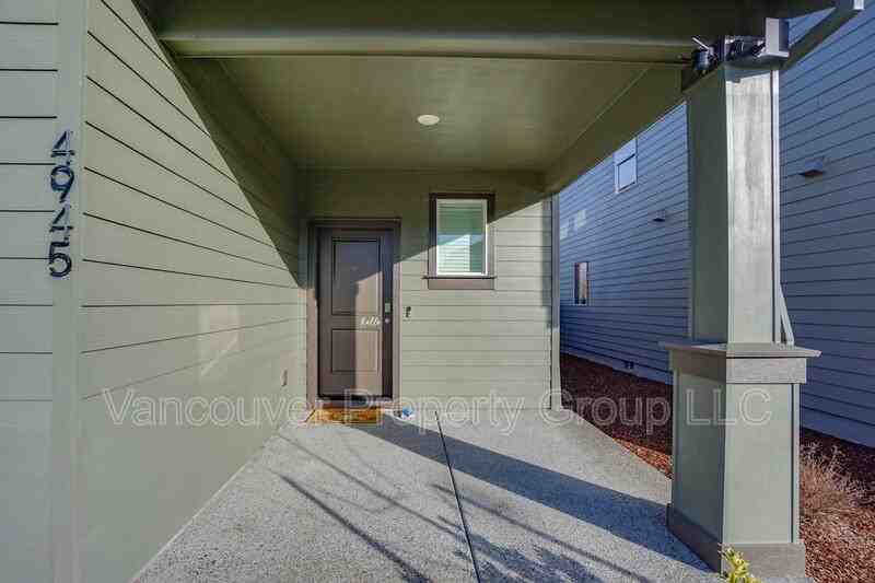 4945 Ne 24th Ave - Photo 2 of 39