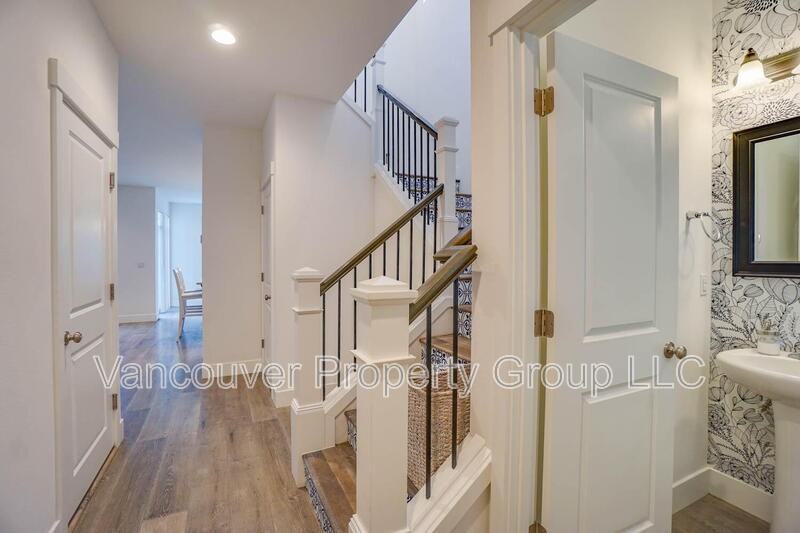 8704 N 2nd Loop - Photo 3 of 31