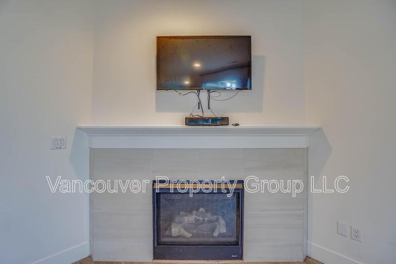 8704 N 2nd Loop - Photo 5 of 31