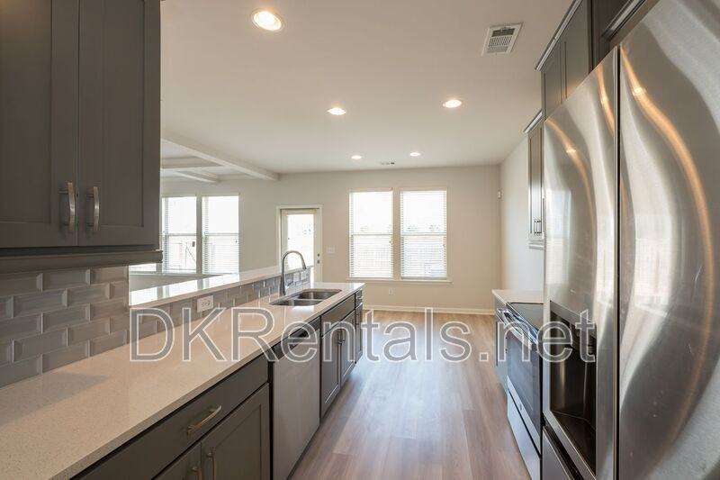 2928 Cottage Ln - Photo 5 of 23