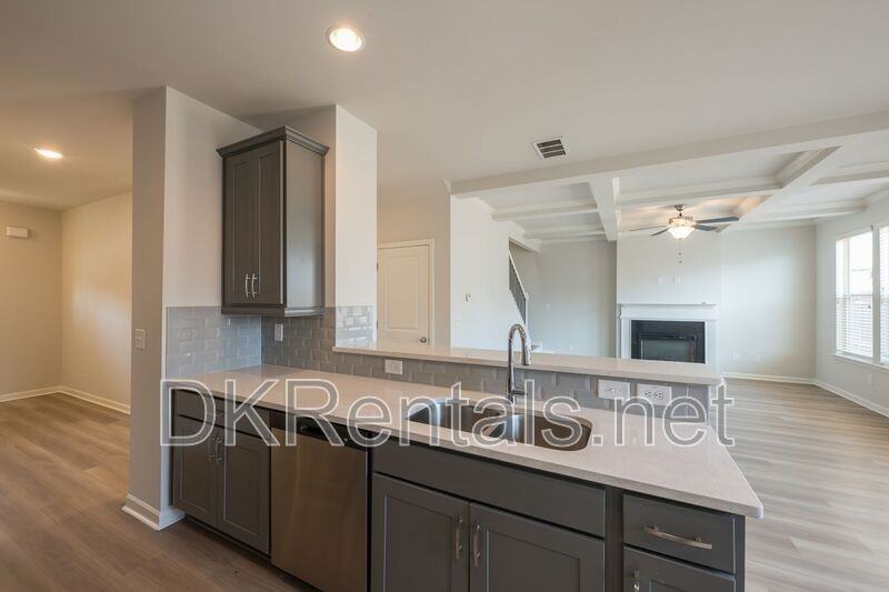 2928 Cottage Ln - Photo 6 of 23