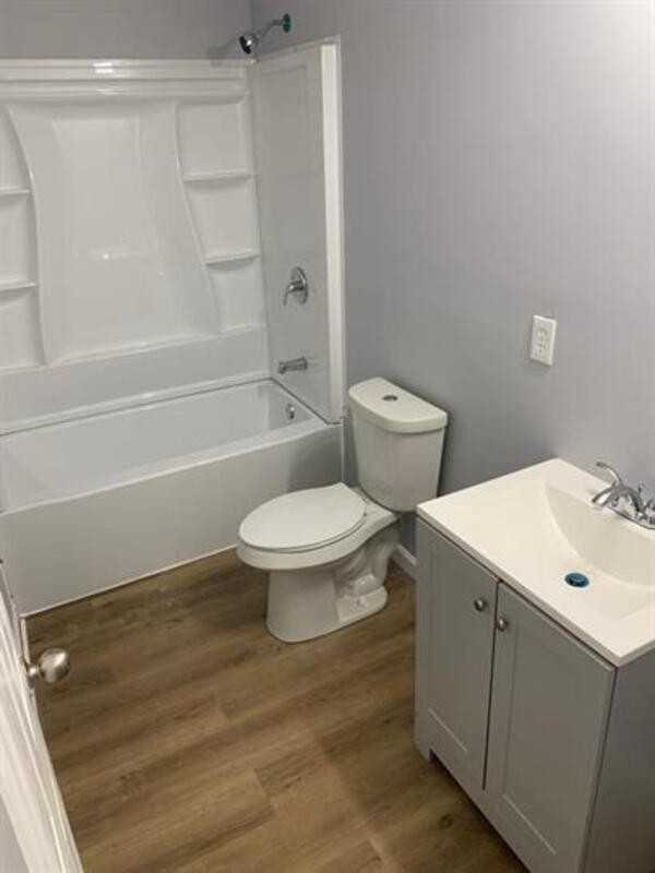 663 Williams St - Photo 5 of 18