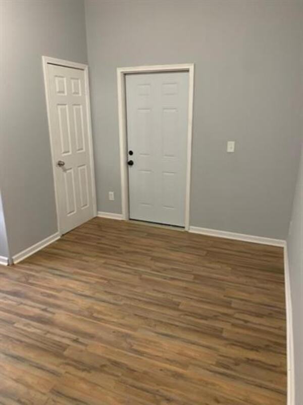 663 Williams St - Photo 7 of 18