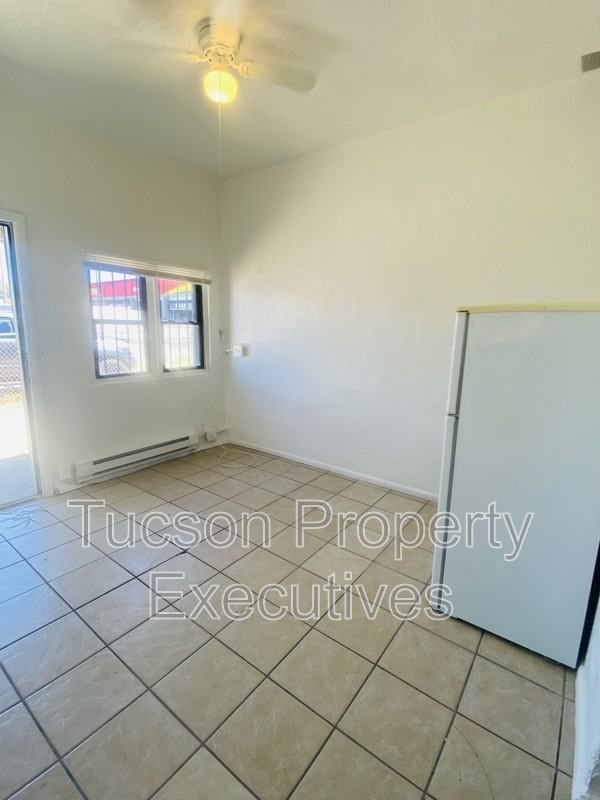 19 W Veterans Blvd - Photo 7 of 9