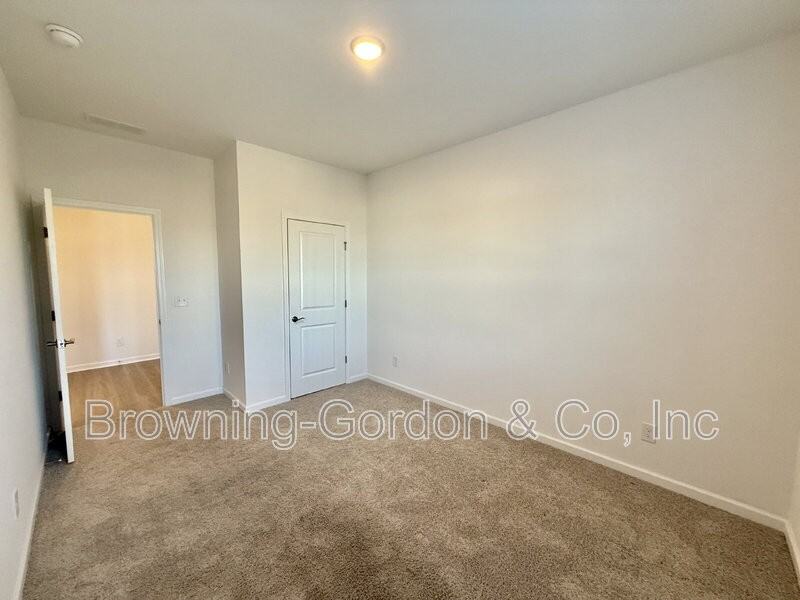 106 Glacier Way - Photo 7 of 29