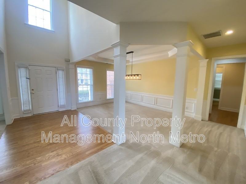 2024 Belridge Ct Se - Photo 7 of 16