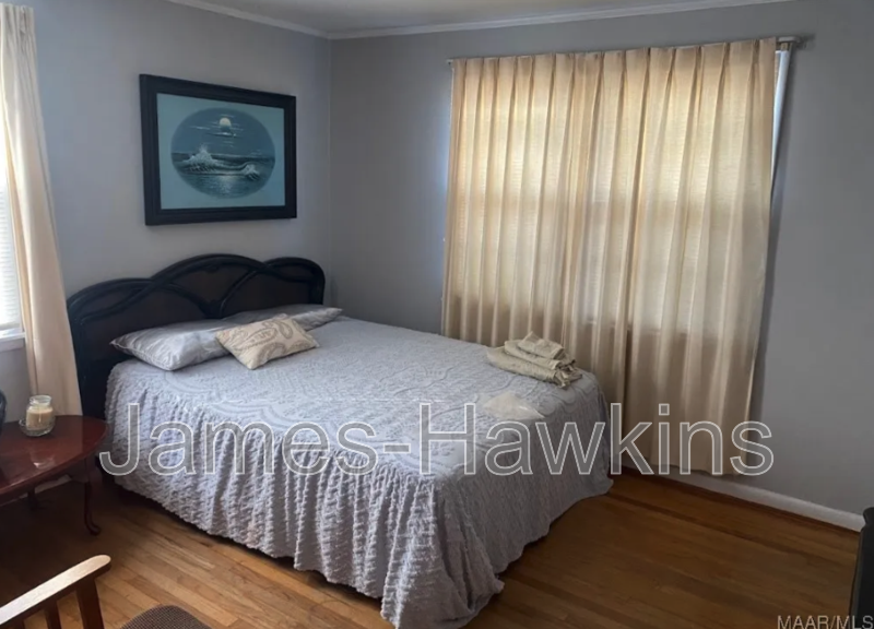 1394 Avalon Ln - Photo 6 of 10