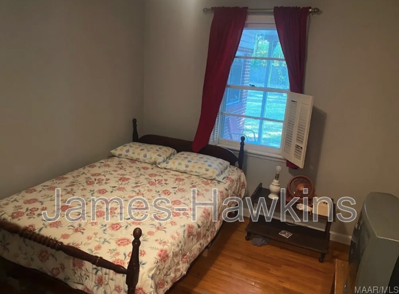 1394 Avalon Ln - Photo 7 of 10