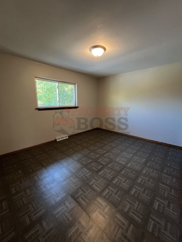 5340 Pennsylvania St - Photo 4 of 7