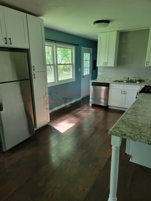 6727 Jackson St - Photo 4 of 9