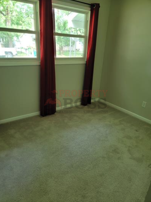 6727 Jackson St - Photo 6 of 9