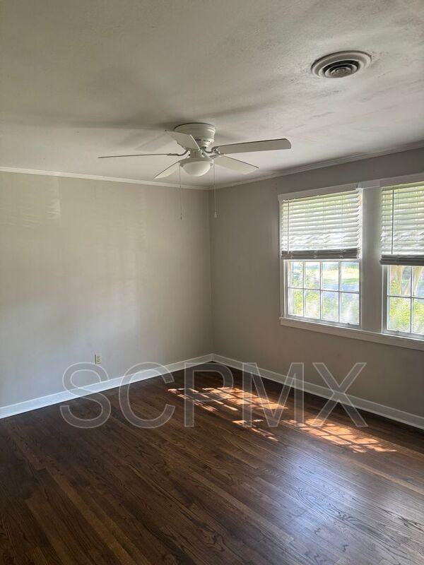 5017 Baylor Ave - Photo 4 of 7