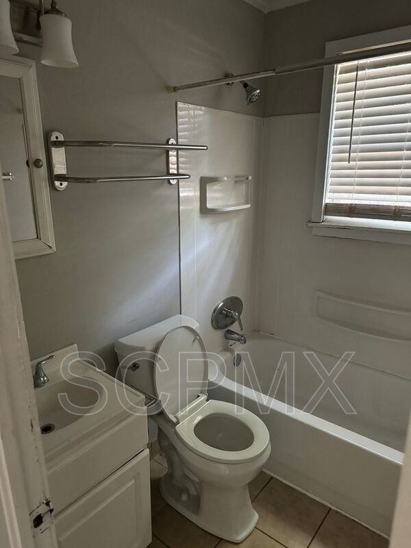 5017 Baylor Ave - Photo 5 of 7